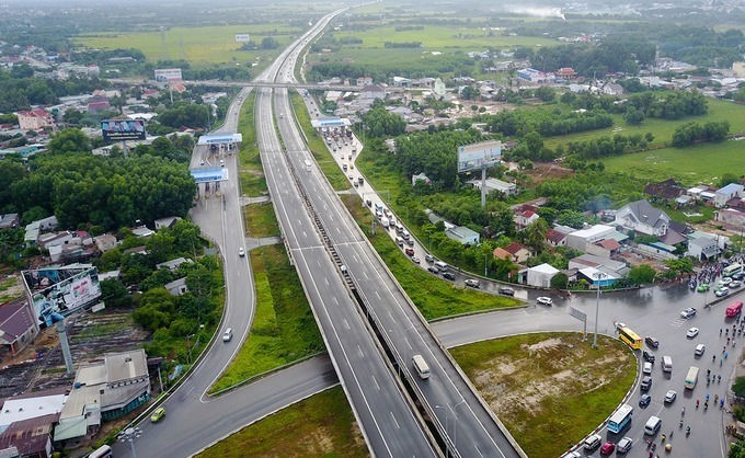 胡志明市-龙城-油秒高速公路目前将与潘切-油秒高速公路相连。照片：琼尘