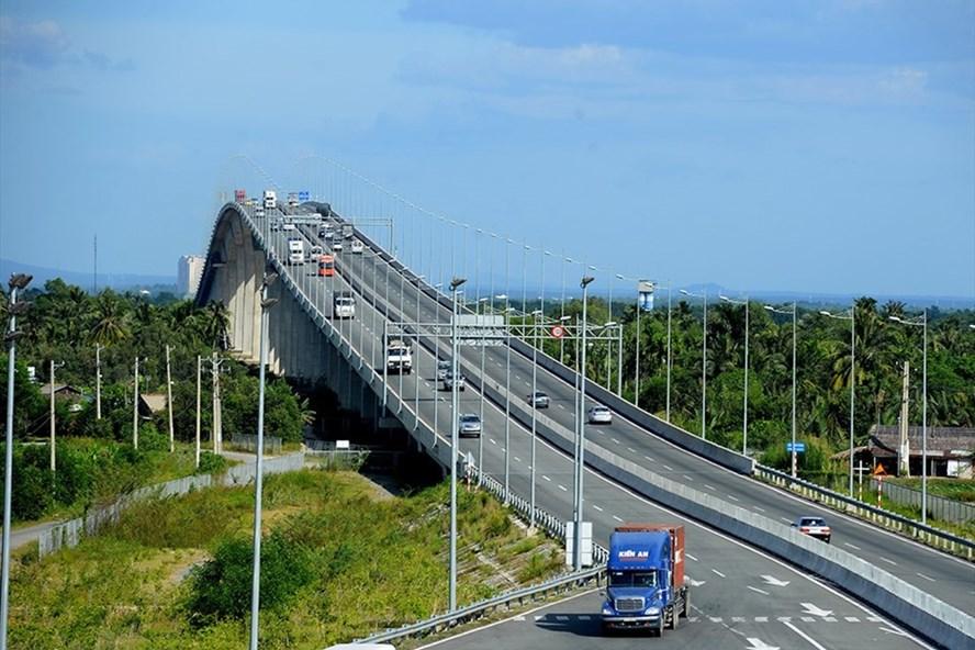  Cầu Long Thành trên tuyến cao tốc TPHCM - Long Thành - Dầu Giây. Ảnh: Minh Quân