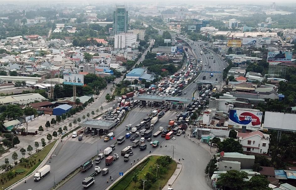 Trạm thu phí cầu Đồng Nai. Ảnh: Phước Tuấn