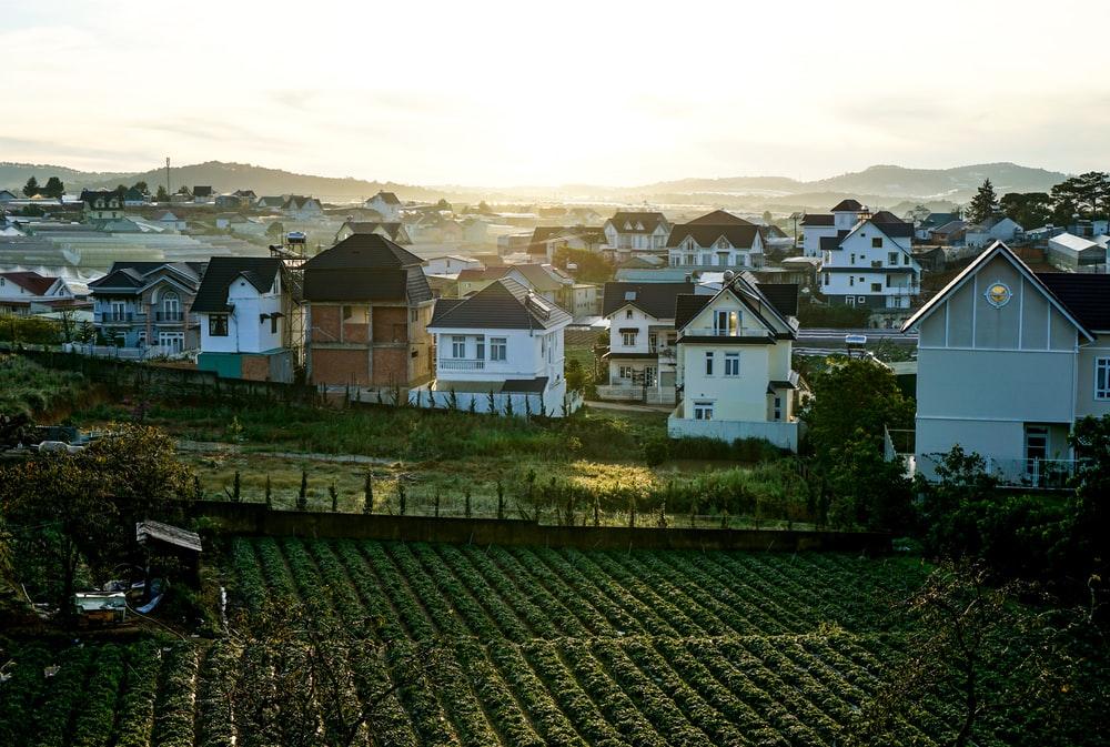 houses near field